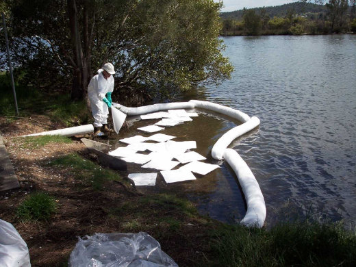 Picture of SPILMAX ABSORBENT LARGE BOOM WITH CLIP -  OIL & FUEL (3M X 125MMDIA)